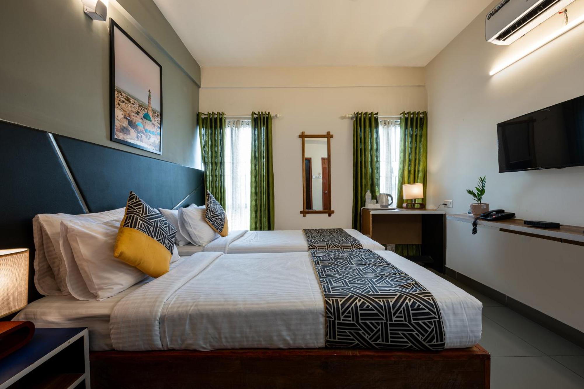 Cj Grande By Jesway Hotels & Resorts Kochi Luaran gambar