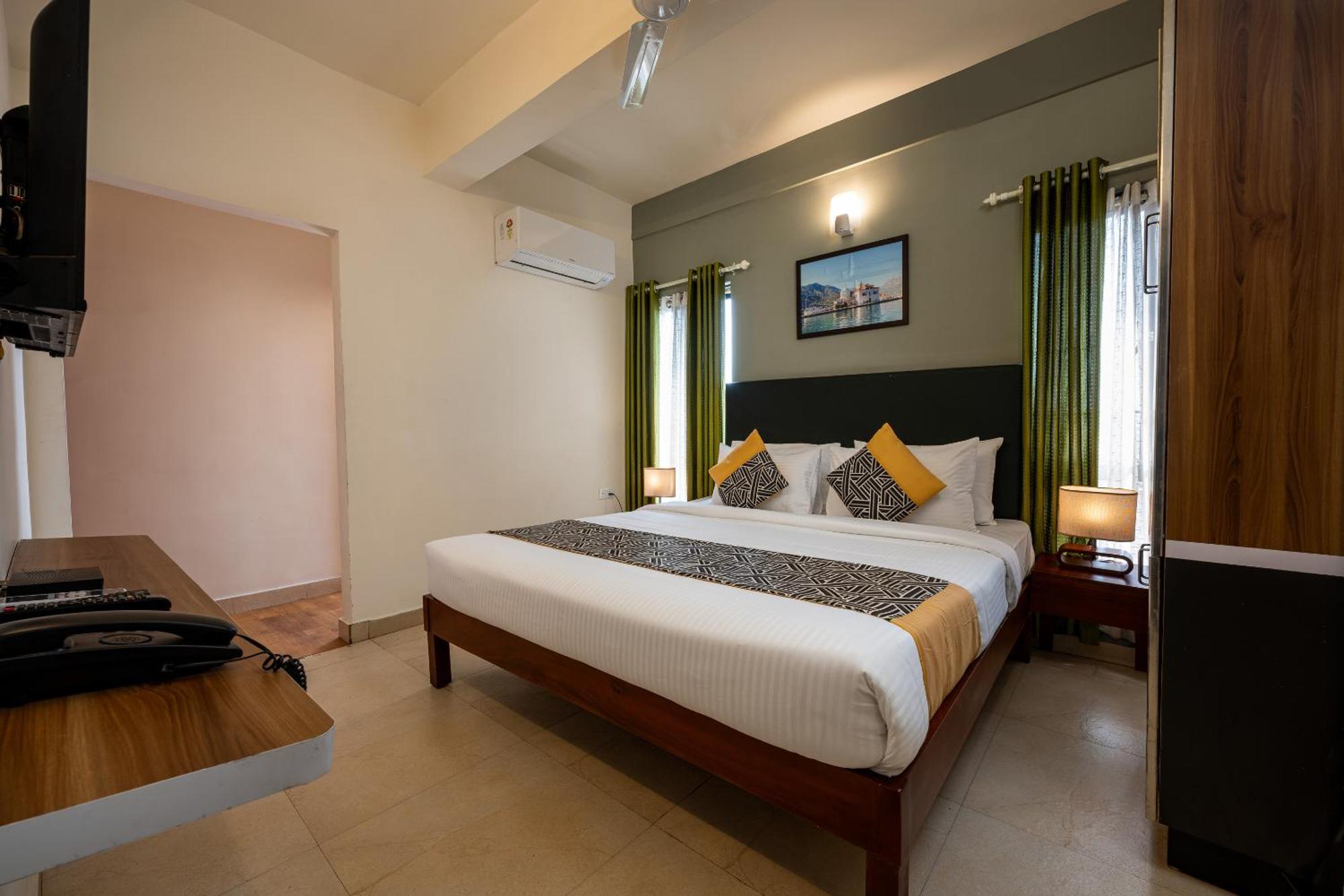 Cj Grande By Jesway Hotels & Resorts Kochi Luaran gambar