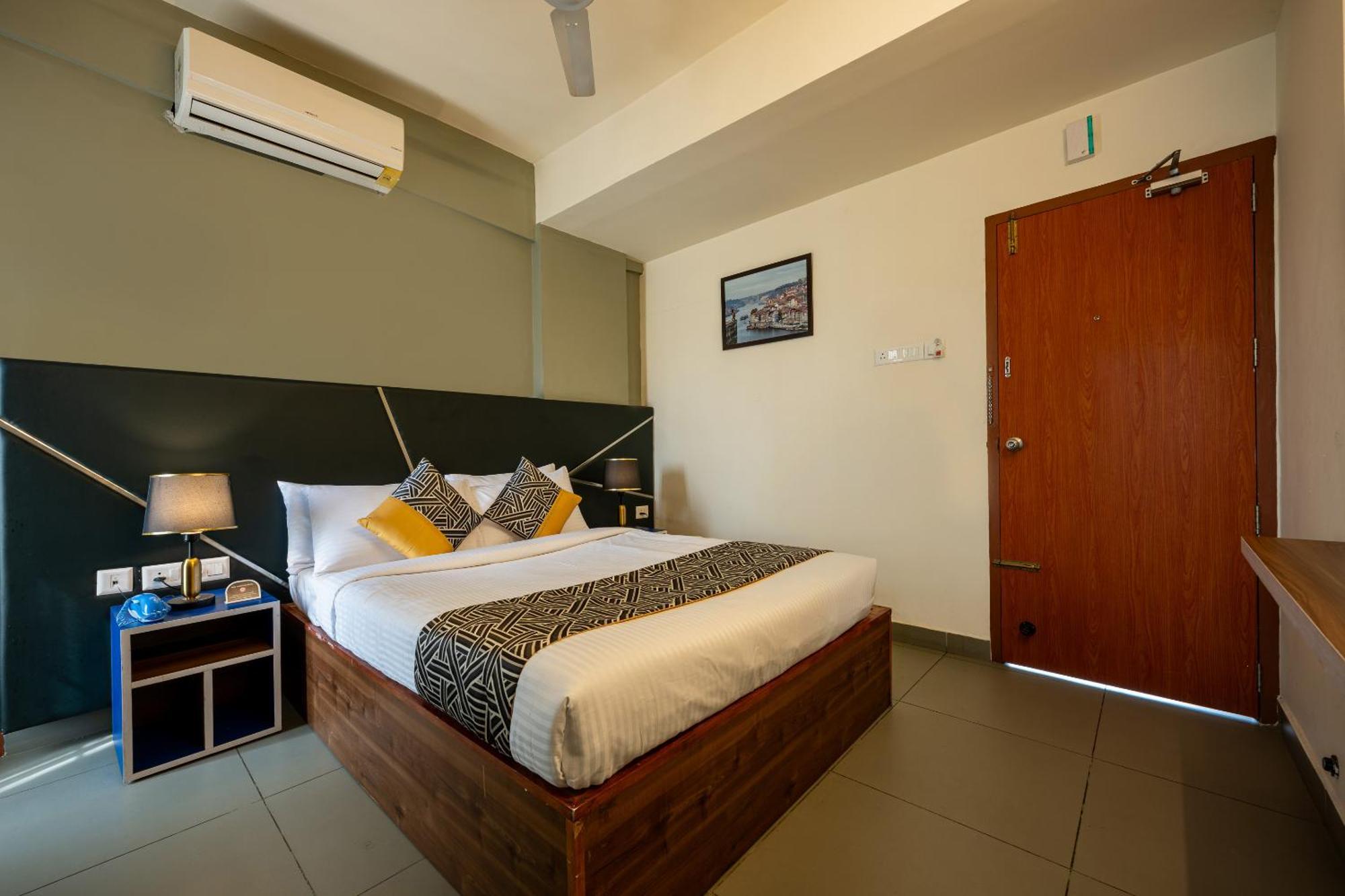 Cj Grande By Jesway Hotels & Resorts Kochi Luaran gambar